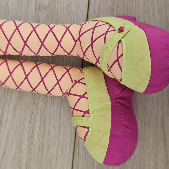 Y2K Groovy Girls Tomiko Plush Doll - Picture 4 of 9